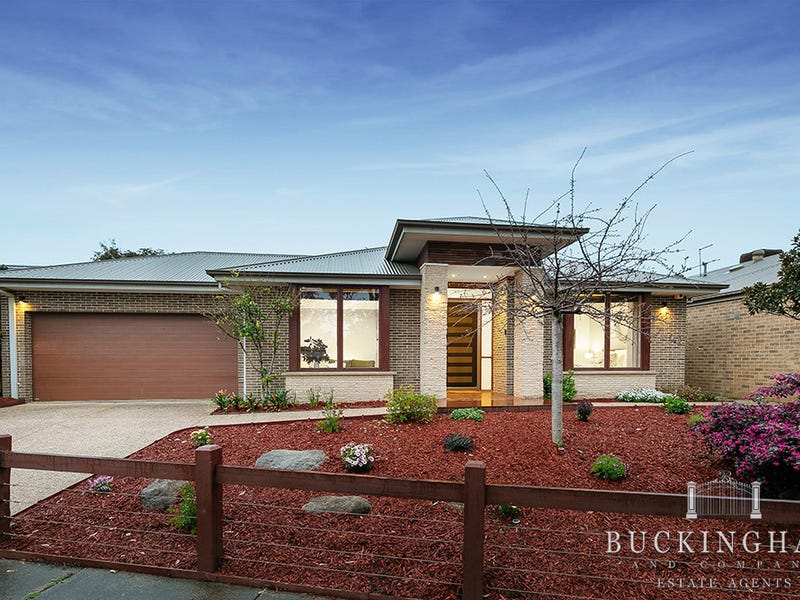 8 Vantage Point Boulevard, Doreen, Vic 3754 Property Details