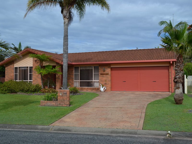 19 Cook Drive, South West Rocks, NSW 2431