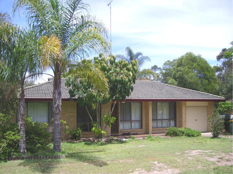 130 Bushland Drive, Taree, NSW 2430 Property Details