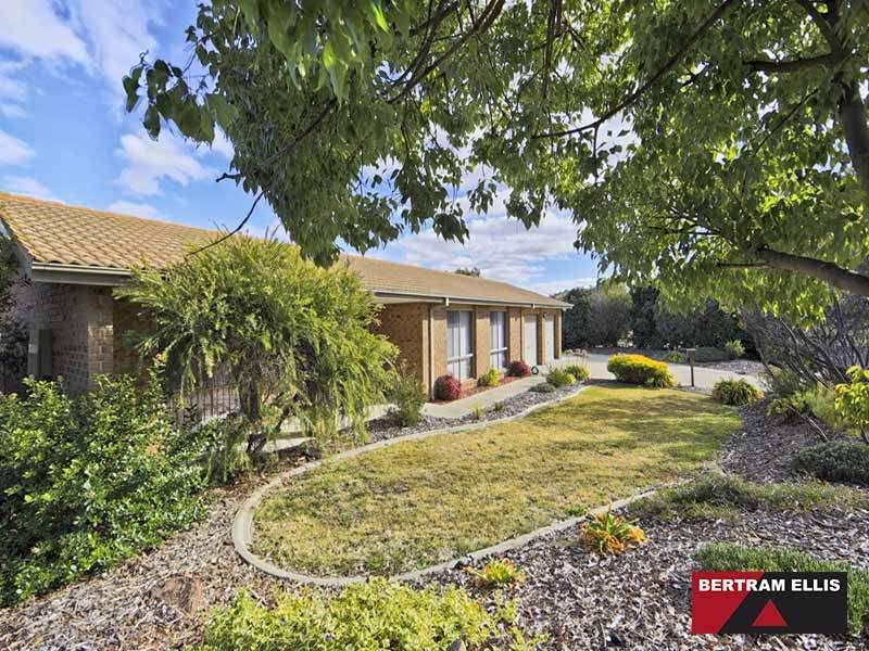 2 Hoban Place, Chisholm, ACT 2905 - Property Details