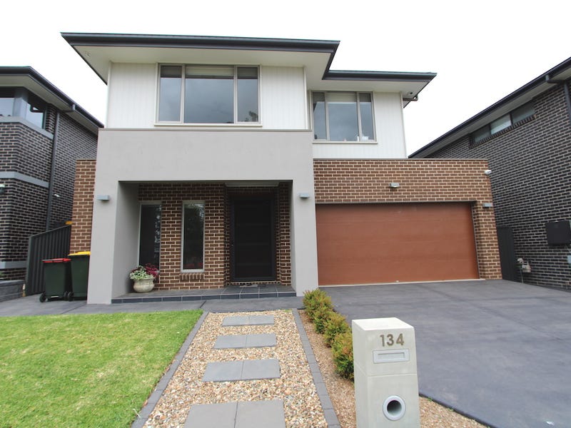 134 Willowdale Drive, Denham Court, NSW 2565