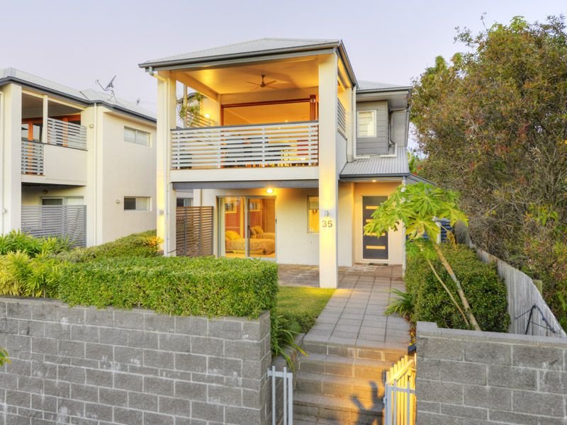 35 Douglas Street, Greenslopes, Qld 4120 Property Details