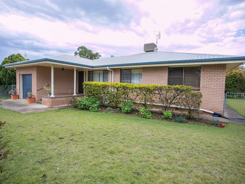 69 Zeller Street, Chinchilla, Qld 4413 House for Sale