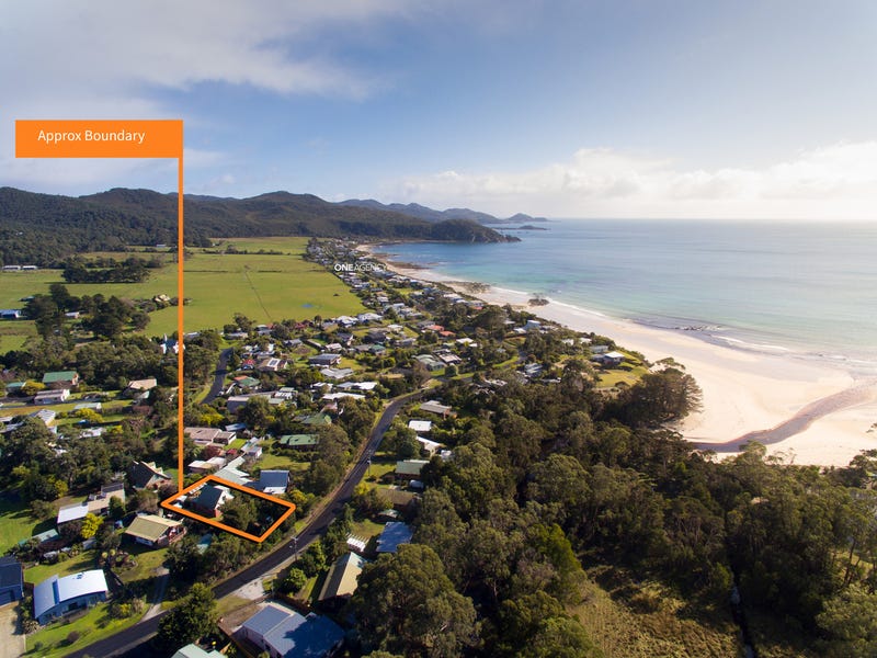 12 Kenelm Avenue, Sisters Beach, TAS 7321