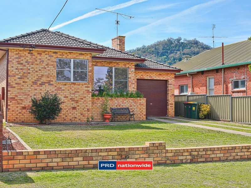 56 Napier Street, Tamworth, NSW 2340 Property Details