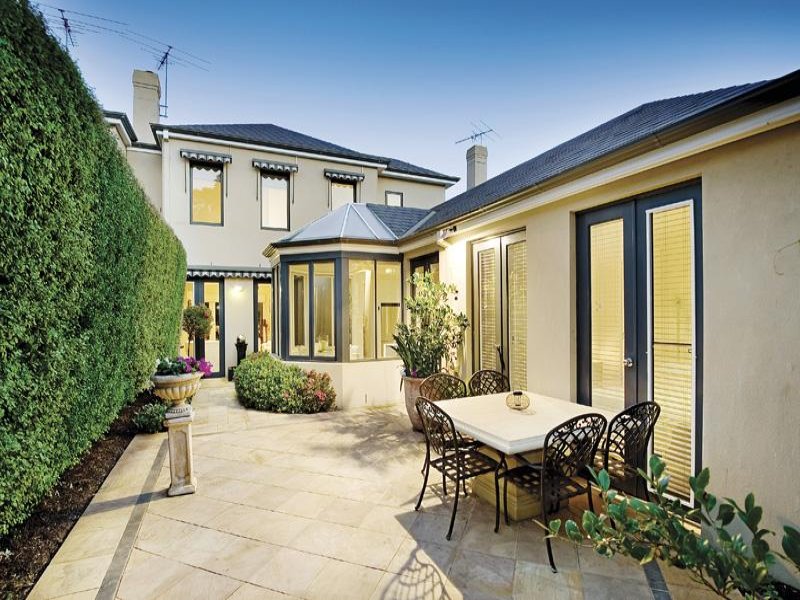 2/48 North Road, Brighton, VIC 3186