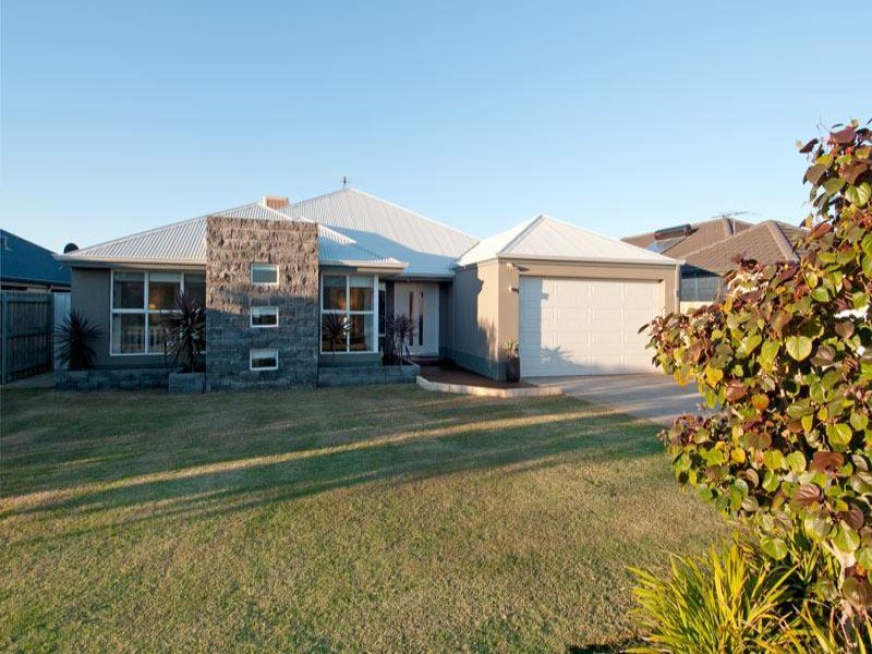 55 Seascapes Boulevard, Halls Head, WA 6210