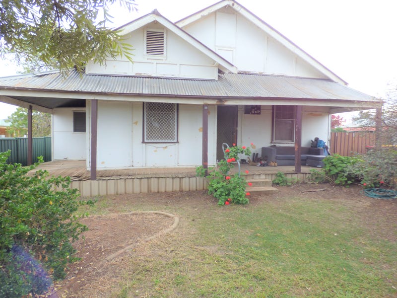 10 Berkley Street, Forbes, NSW 2871 House for Sale