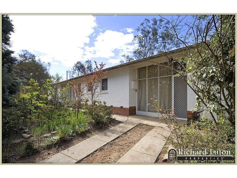 61 Waller Cres, Campbell, ACT 2612