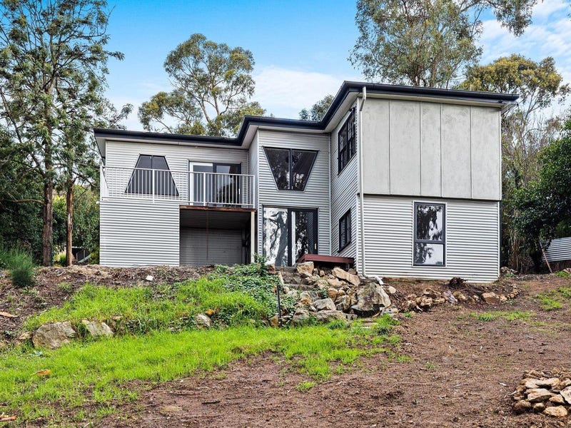 17 Sunrise Hill Road, Montrose, Vic 3765 House for Sale