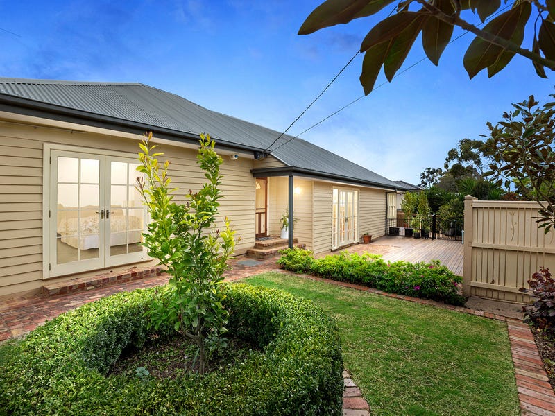 30 Mitchell Road, Mont Albert North, VIC 3129