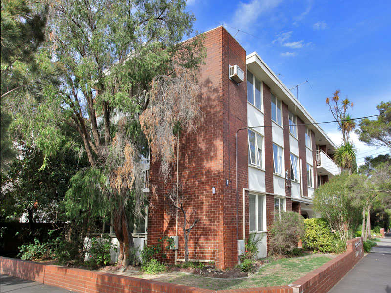 1/7 Milton Street, Elwood, Vic 3184 Property Details