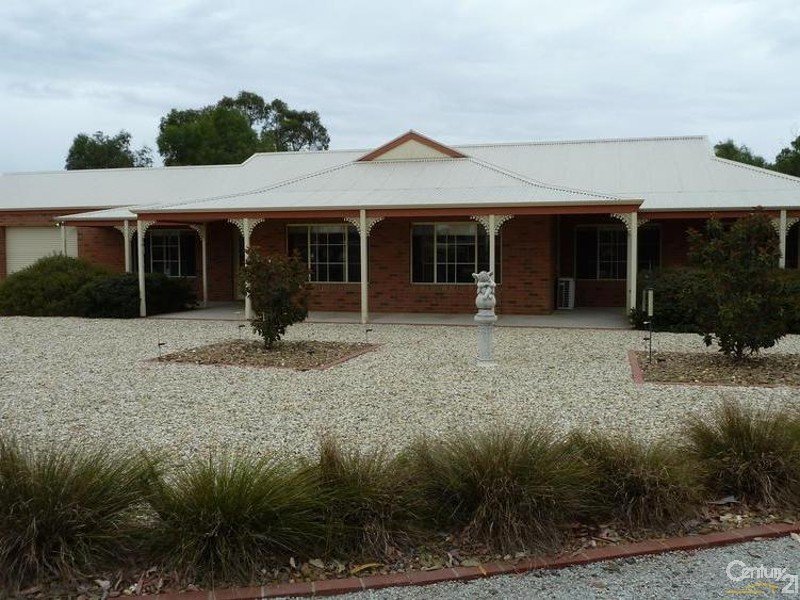 6 Brecon Court, Echuca, Vic 3564 Property Details