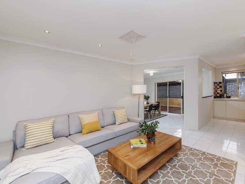 35 Orleans Drive, Port Kennedy, WA 6172