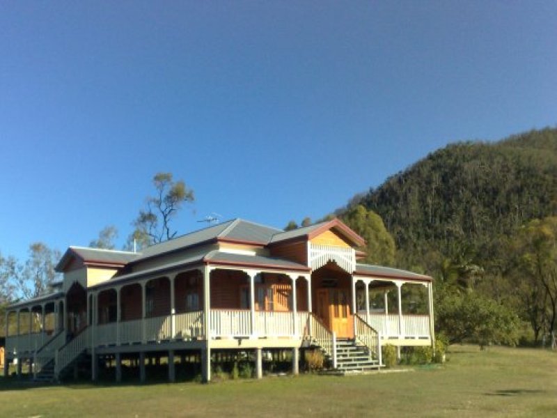 11 Lawson Street, Midge Point, QLD 4799