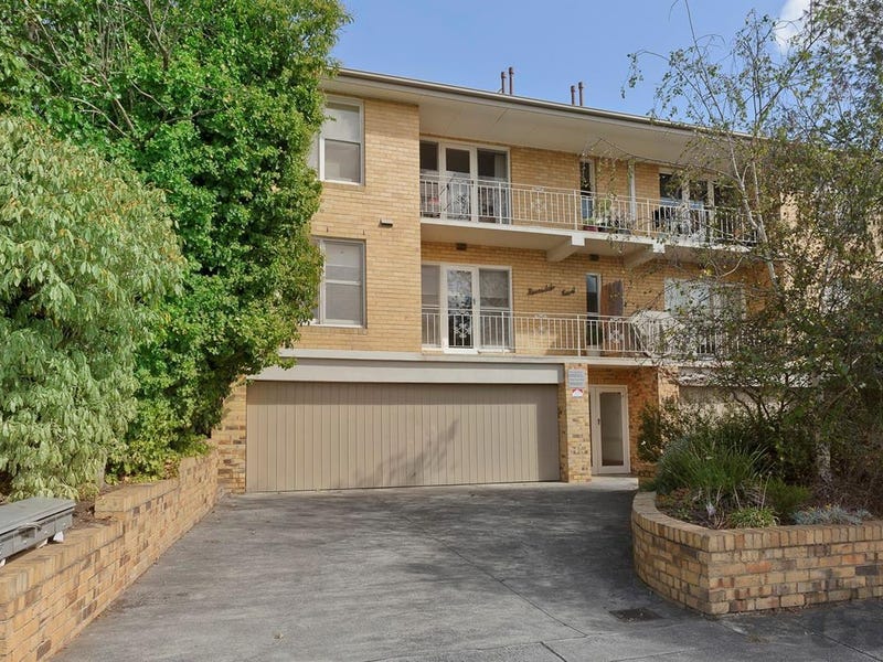 2/68 Brinsley Road, Camberwell, Vic 3124