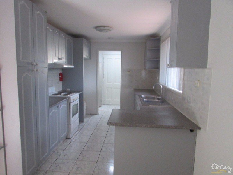 28 Montgomery Road, Bonnyrigg, NSW 2177