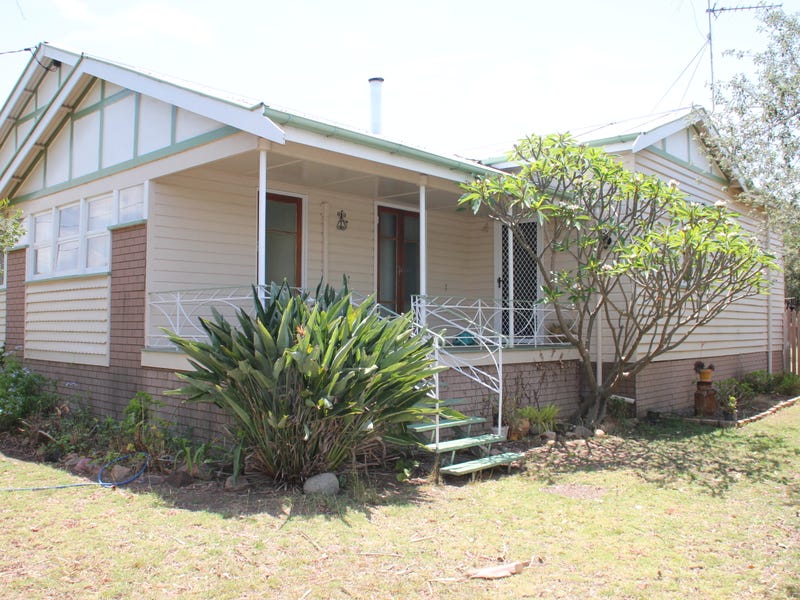 11 Lola Avenue, Millmerran, QLD 4357