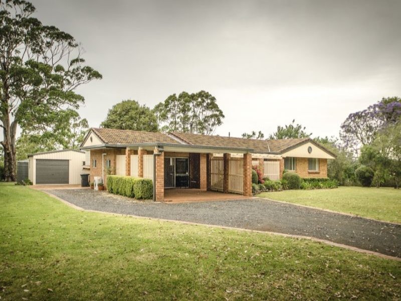 'The Ridge' 10621 New England Highway, Highfields, Qld 4352 Property