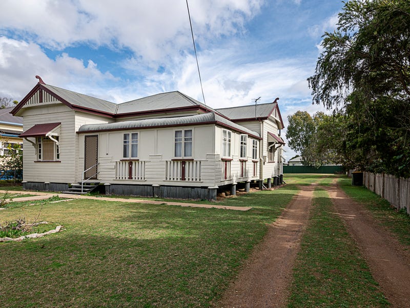 55 Dragon St, Warwick, Qld 4370 Property Details