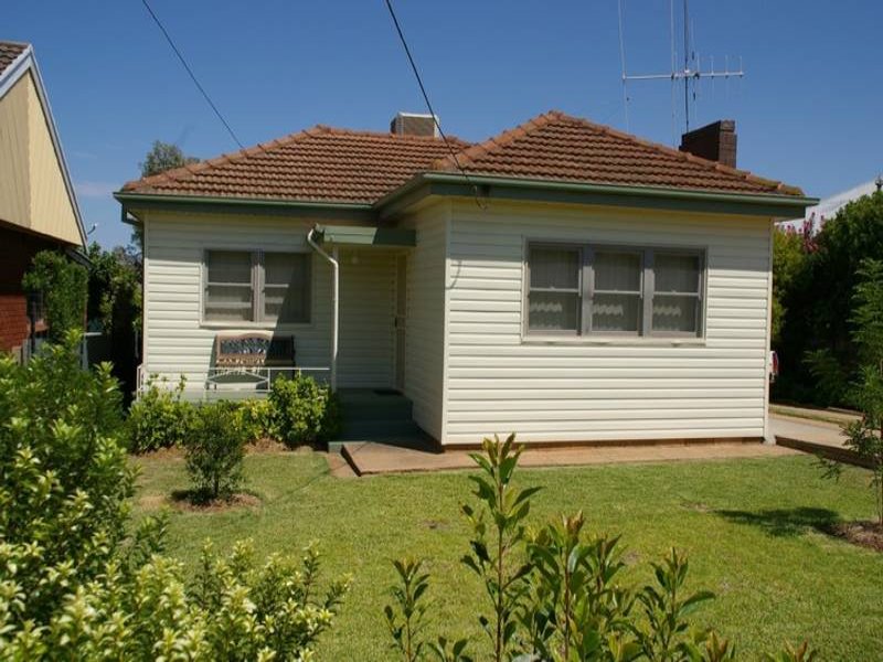 18 Wellington Street, Cowra, NSW 2794 Property Details