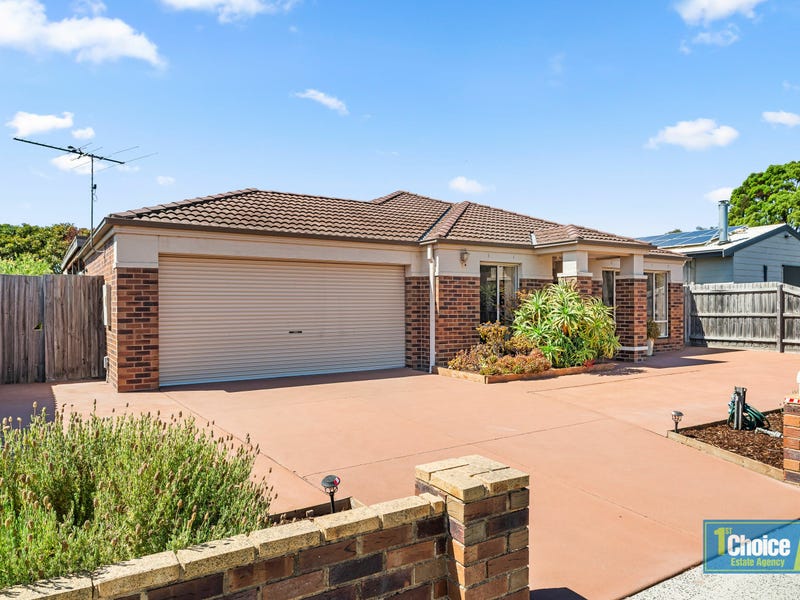 4 Barker St, Corinella, Vic 3984 House for Sale