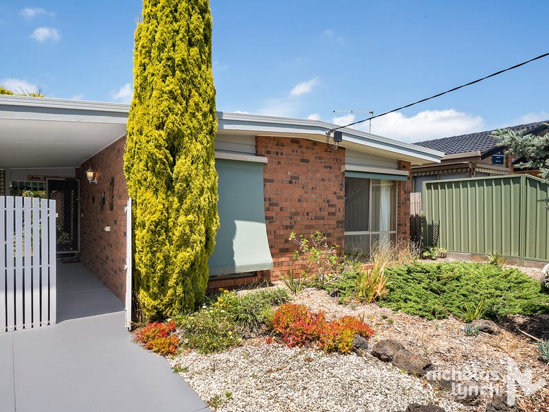 97 Fourth Avenue, Rosebud, Vic 3939 Property Details