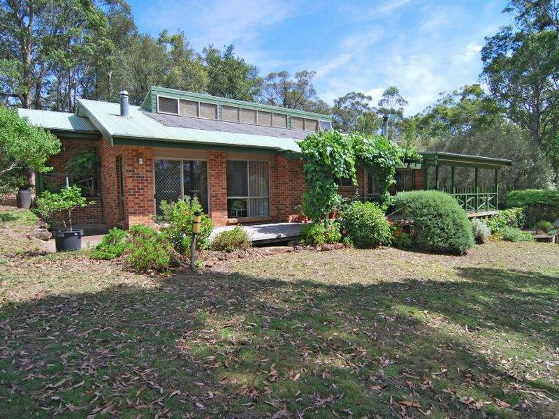 15 Paringa Road, Longreach, NSW 2540