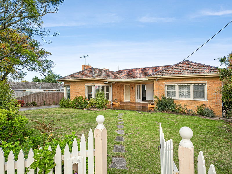 15 Merchiston Grove, Strathmore, Vic 3041 House for Rent realestate