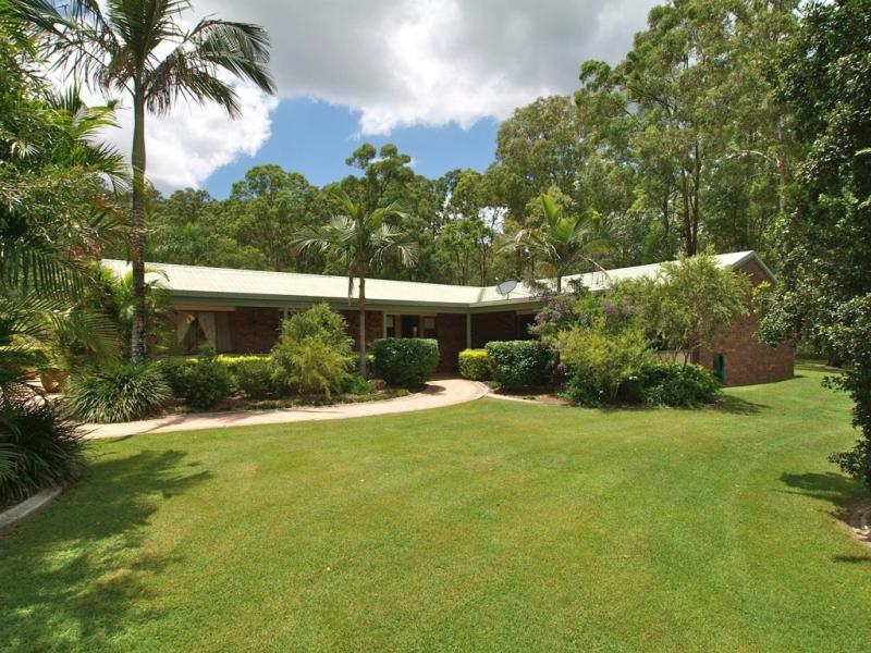 7 Sylvaterre Court, Samford Valley, QLD 4520