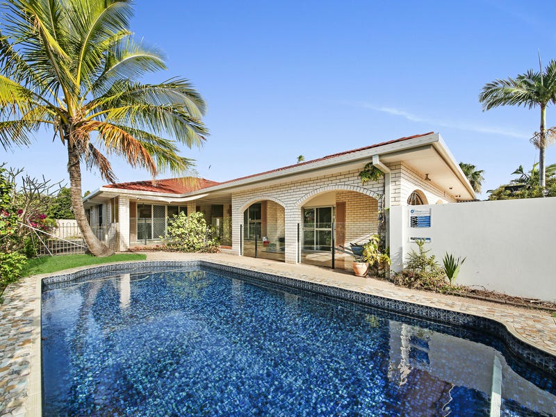 39 Arcadia Drive, Mermaid Waters, QLD 4218