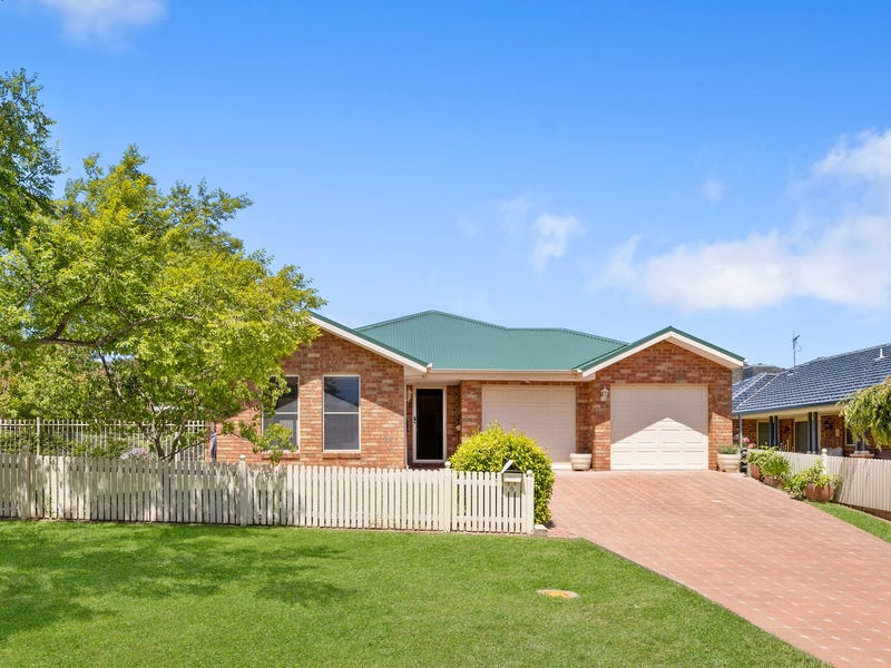 6 Tennyson Drive, Queanbeyan, NSW 2620 Property Details