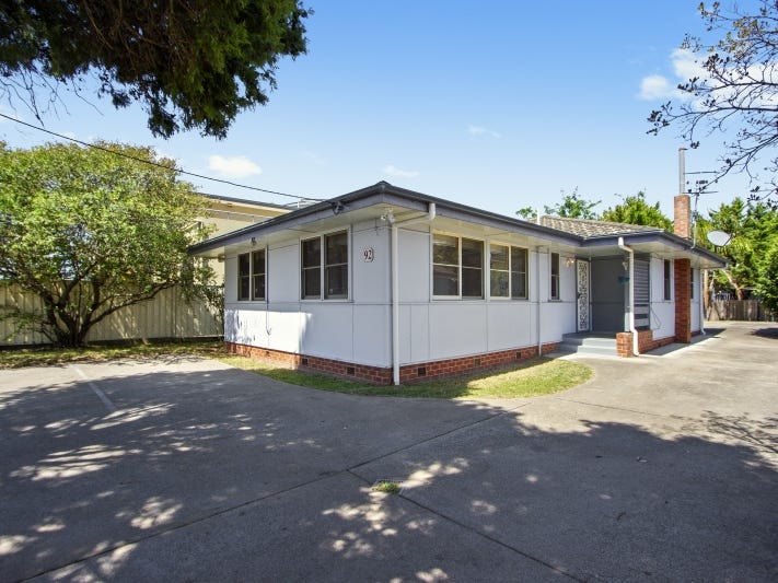 92 Beach Road, Batemans Bay, NSW 2536