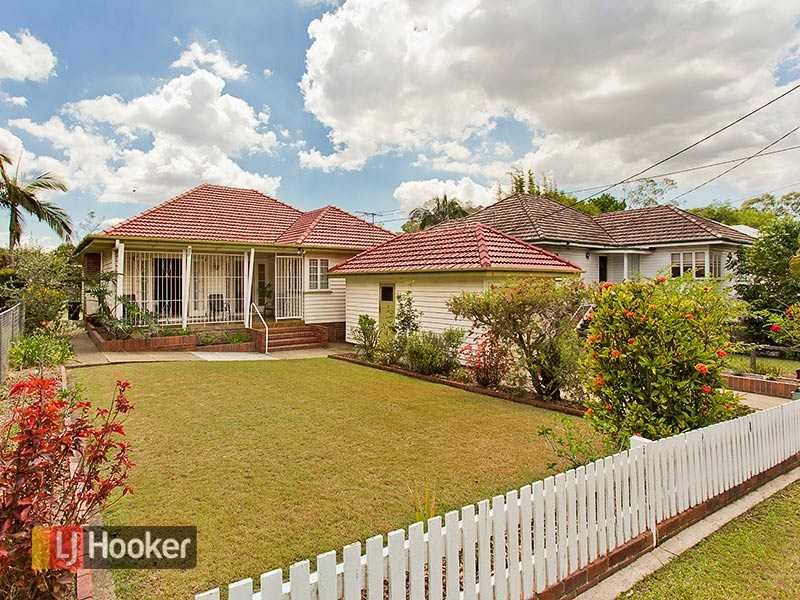16 Badger Street, Newmarket, QLD 4051