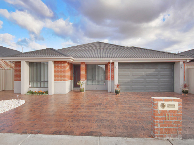 11 Fieldstone Way, Brookfield, Vic 3338 Property Details