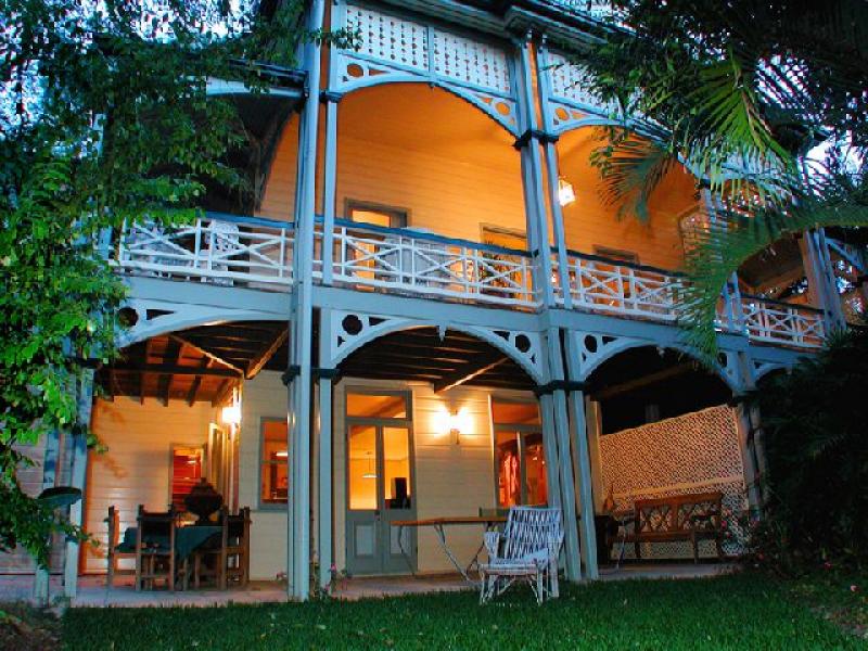 122 Airlie Road, Pullenvale, QLD 4069