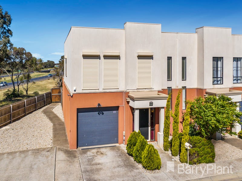 25/62 Andrew Street, Melton South, Vic 3338 Townhouse for Sale