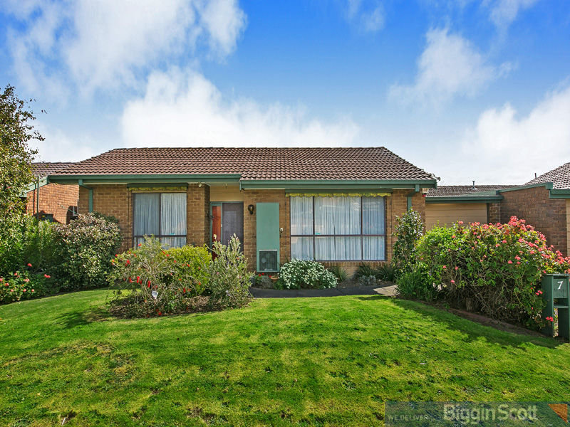 7 Everest Drive, Cheltenham, Vic 3192 Property Details