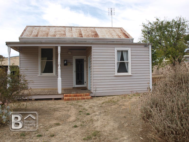 37 Navarre Road, St Arnaud, Vic 3478