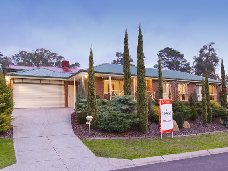 48 Bristol Cres, Lilydale, VIC 3140