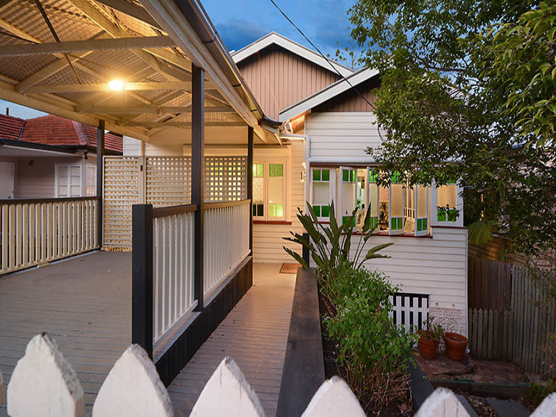 31 Tenth Avenue, Windsor, Qld 4030 Property Details