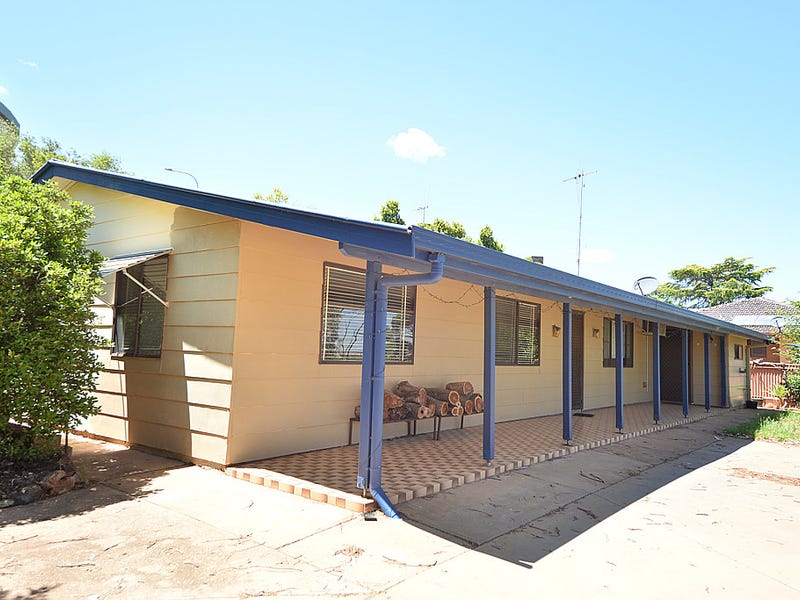 4 Ted Parker Circuit, Parkes, NSW 2870 House for Sale