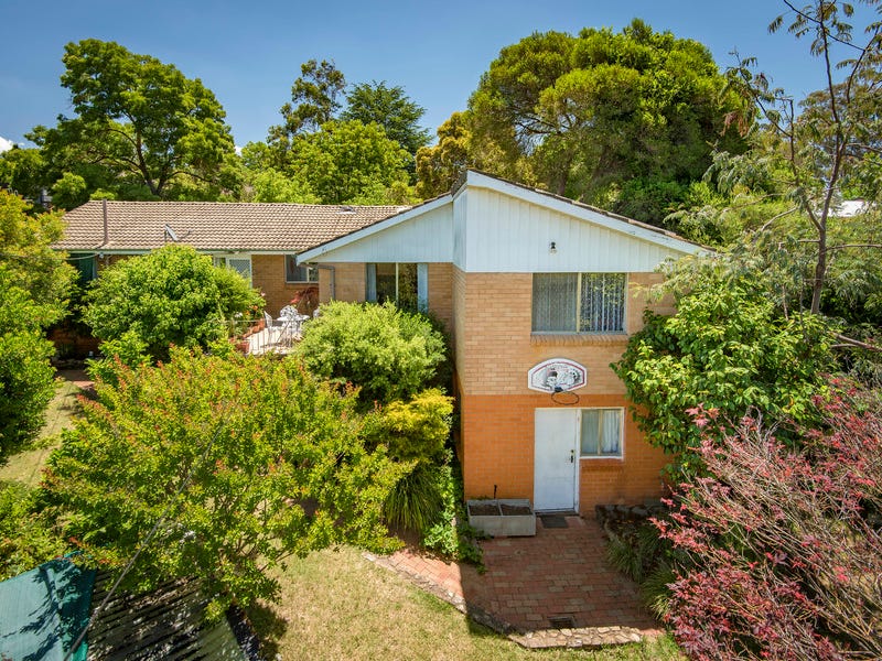 4 Risdon Place, Lyons, ACT 2606