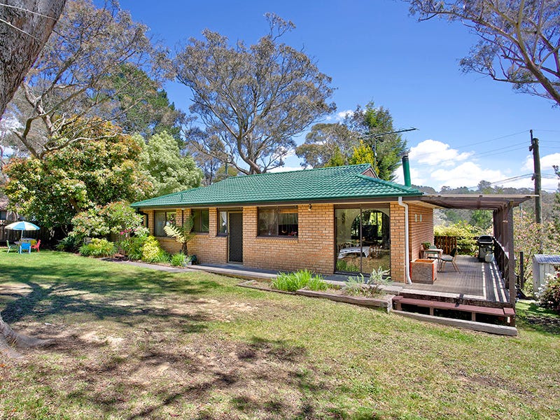 106 Clarence Road, Blackheath, NSW 2785