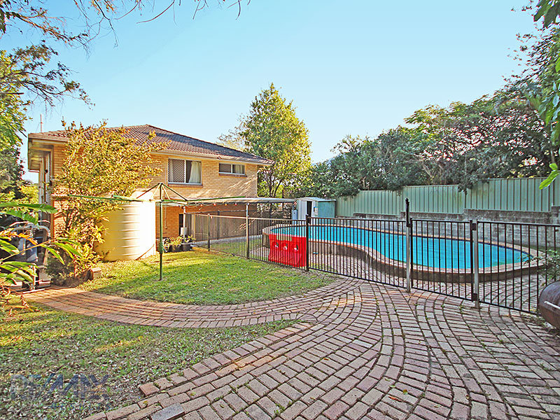 36 Longfellow Street, Norman Park, QLD 4170