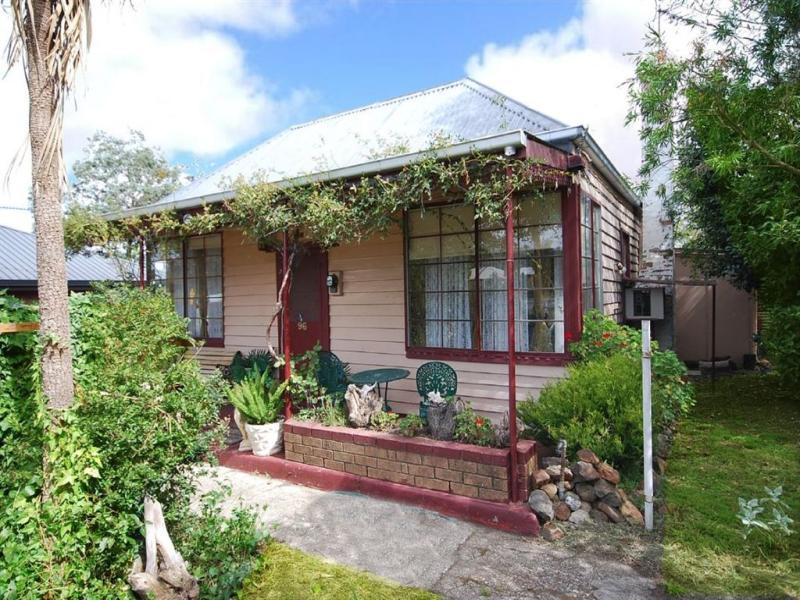 96 Clunes Road, Creswick, Vic 3363 Property Details