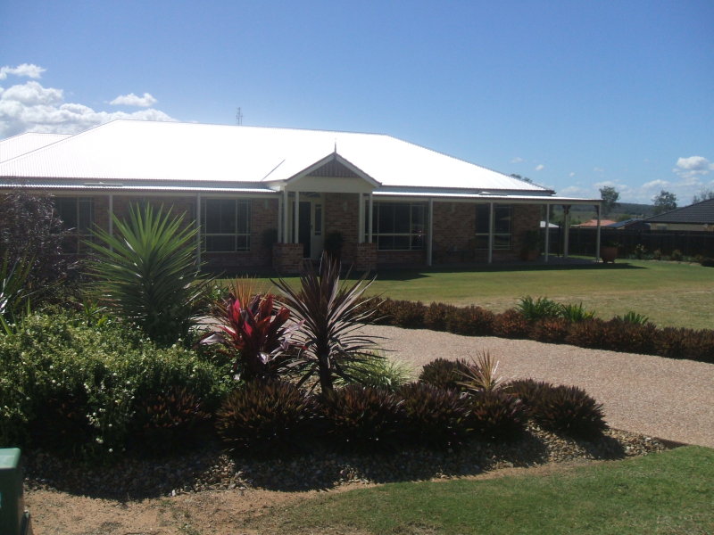 112 Parklea Drive, Placid Hills, QLD 4343