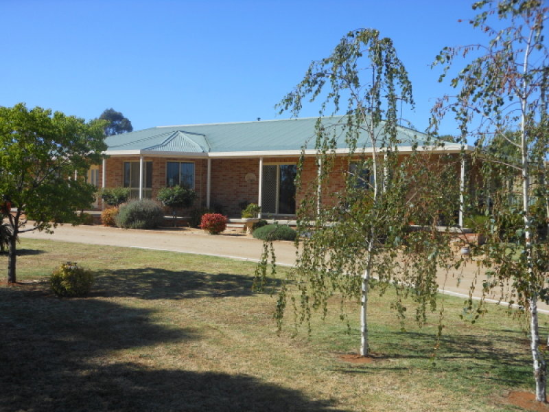 68 Wickham Lane, Young, NSW 2594