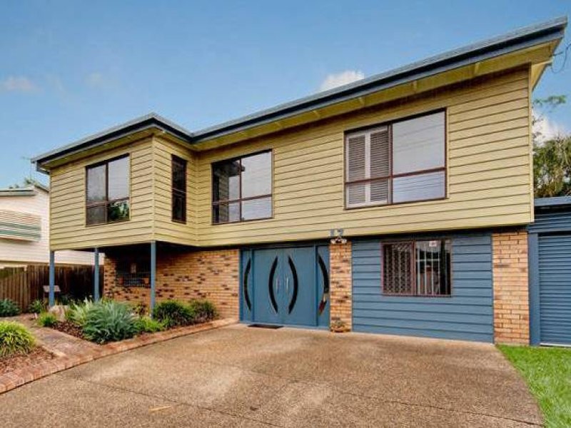 17 Jasmine Street, Strathpine, QLD 4500