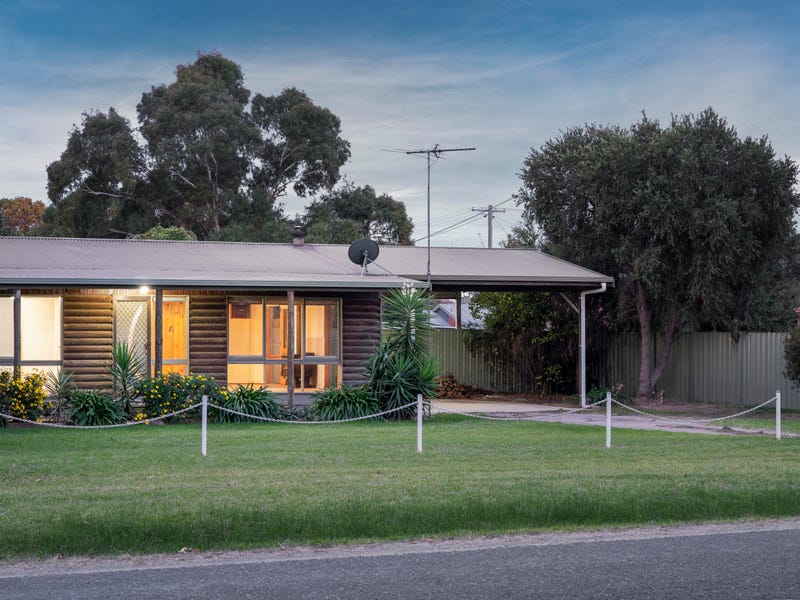 19 Russell Street, Howlong, NSW 2643 House for Sale